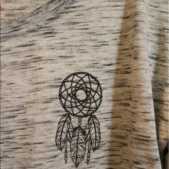 Super tees long sleeve! - Picture 3 of 4